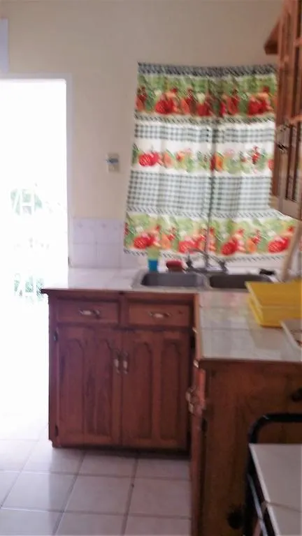 Paradise Place Apartman Discovery Bay