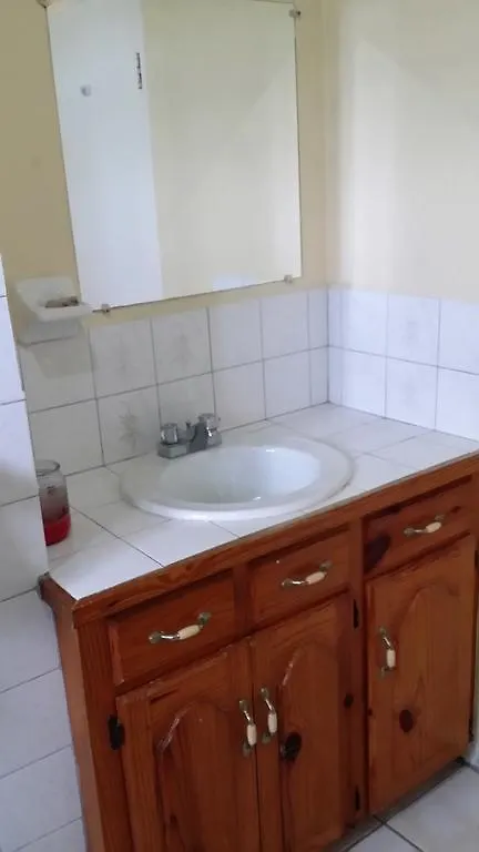 Paradise Place Apartman Discovery Bay 0*,