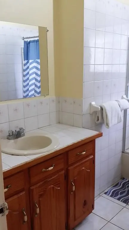 Paradise Place Apartman Discovery Bay
