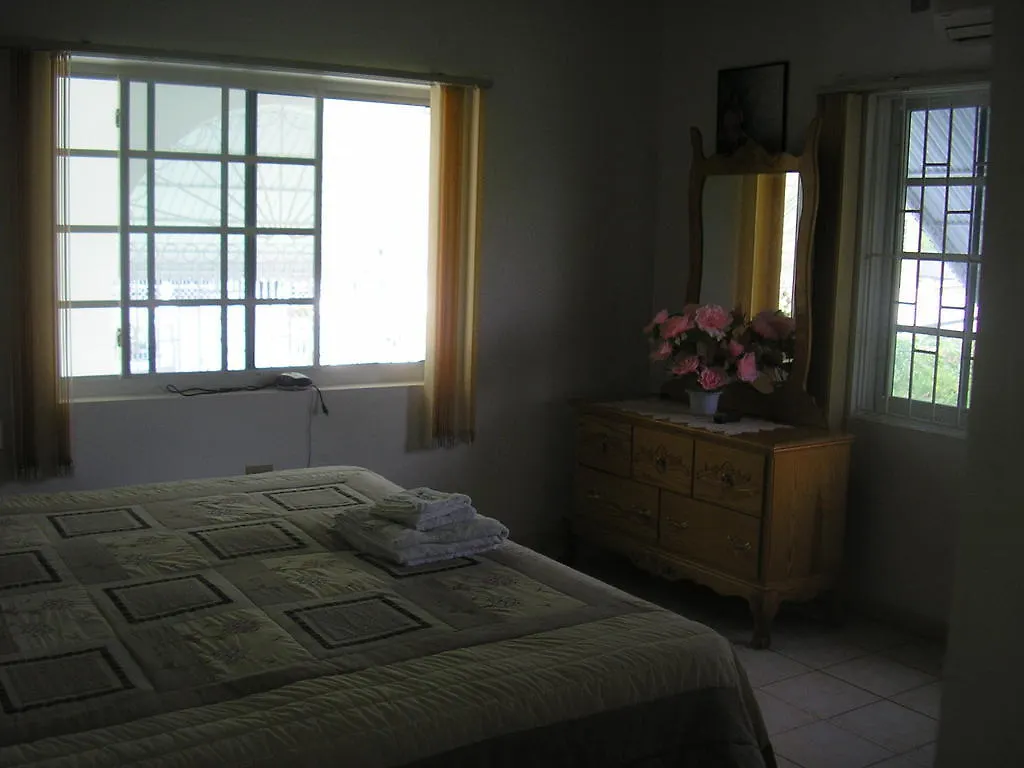 Paradise Place Apartman Discovery Bay Jamaica