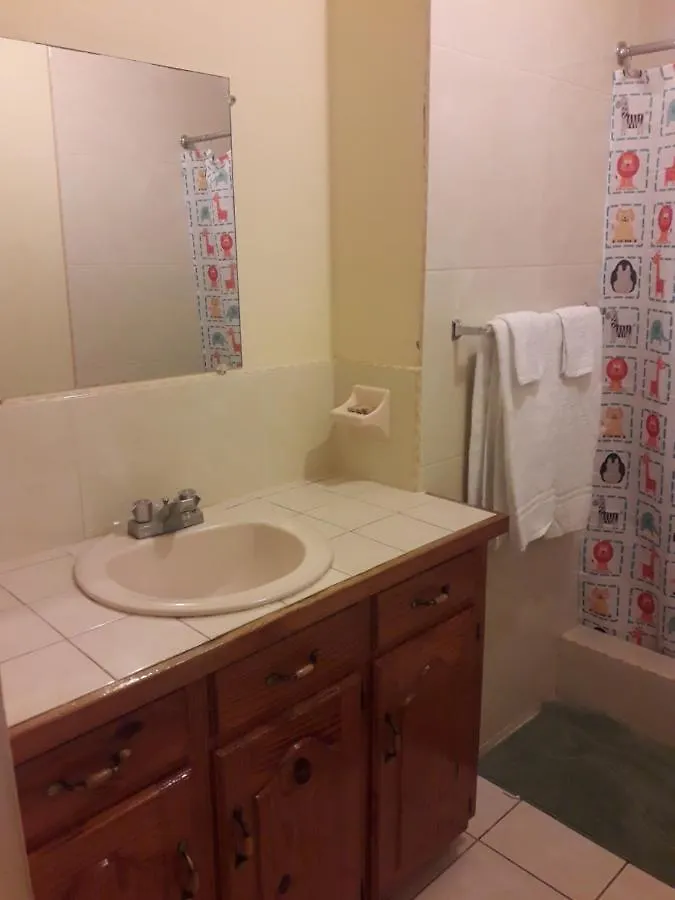 Paradise Place Apartman Discovery Bay Jamaica